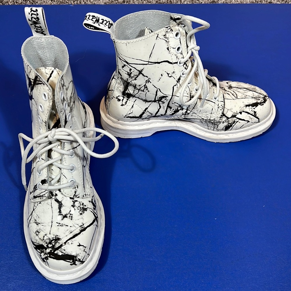 DM Dr Martens Pascal 1460 White Splatter Marble Boots 7